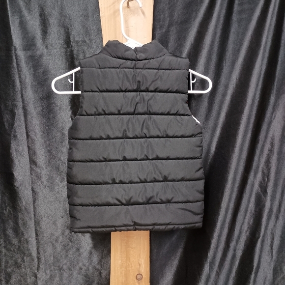 Puma Kids Vest - Black, Red, and White - Picture 7 of 8